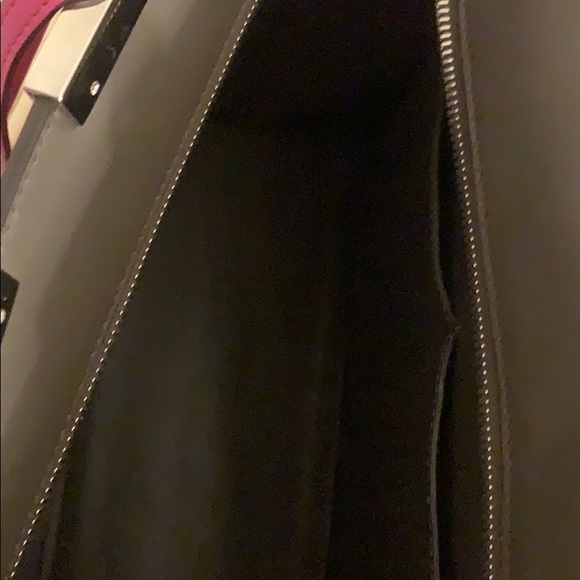 Fendi 3 jours in magenta! - Picture 8 of 12